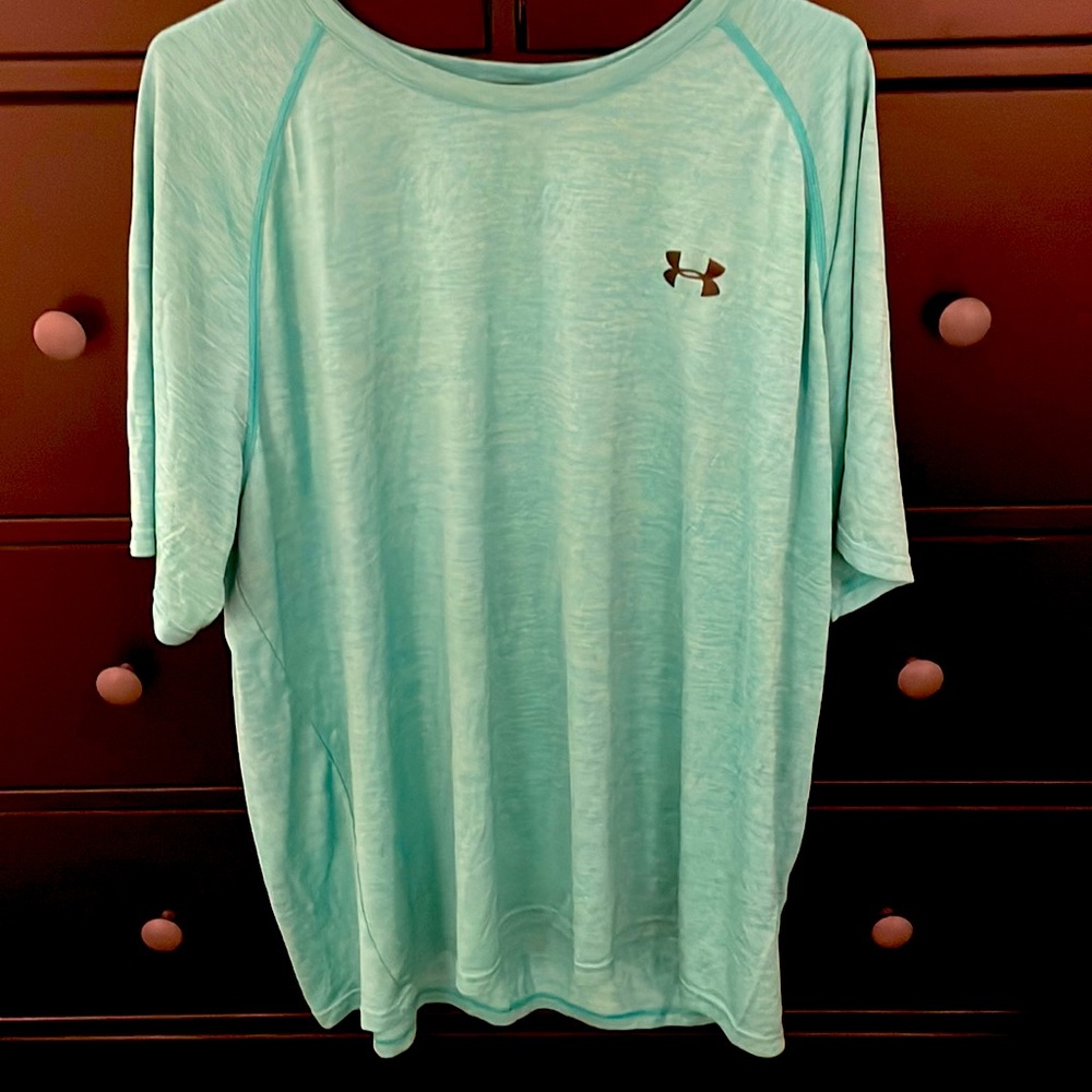 Like new UA performance T XXL Heathered turquoise!